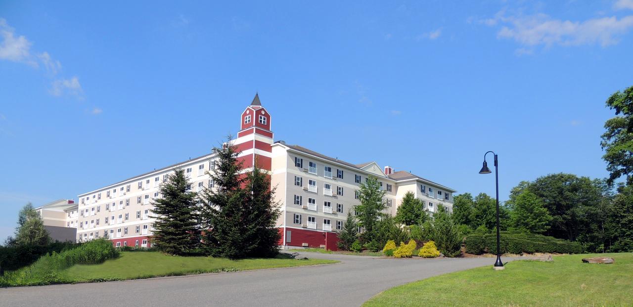 Berkshire Mountain Lodge Питсфилд Экстерьер фото