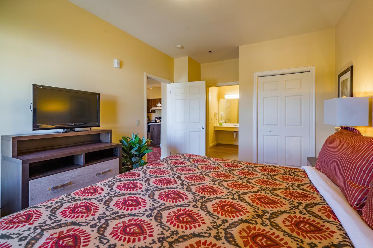 Berkshire Mountain Lodge Питсфилд Экстерьер фото