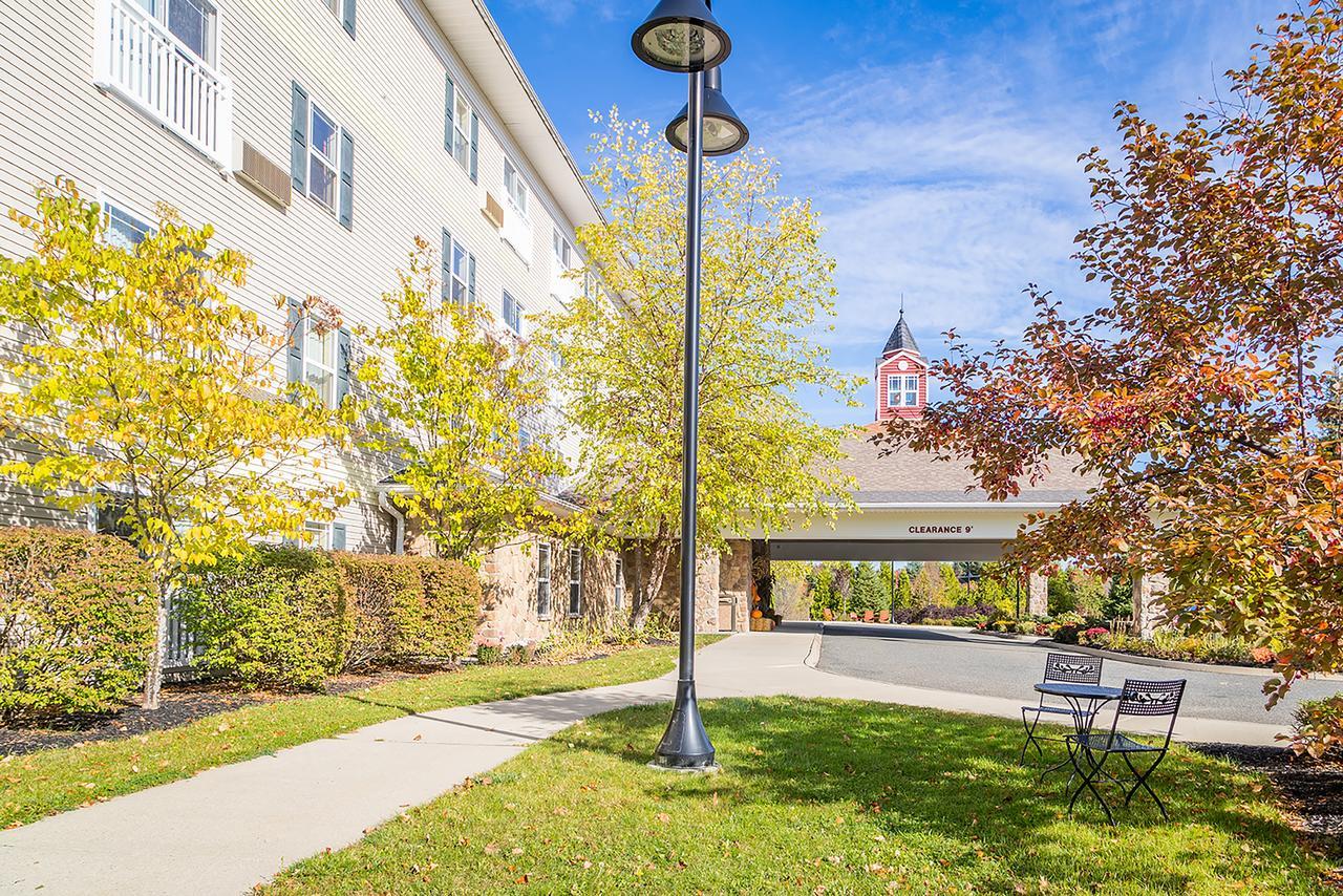 Berkshire Mountain Lodge Питсфилд Экстерьер фото